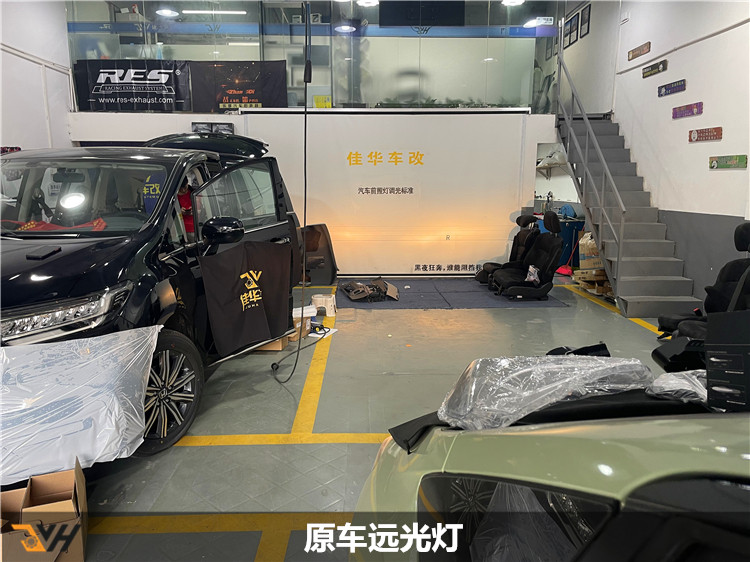 initpintu_副本4.jpg