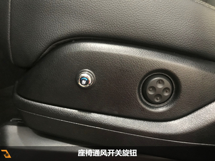 initpintu_副本8.jpg