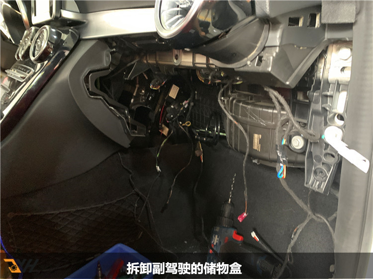 initpintu_副本5.jpg